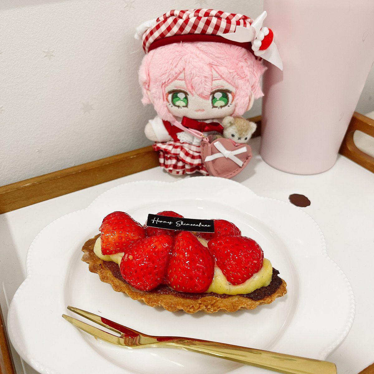 いちごタルト🍓

サイズ的にはタルトレットと呼ぶべきか