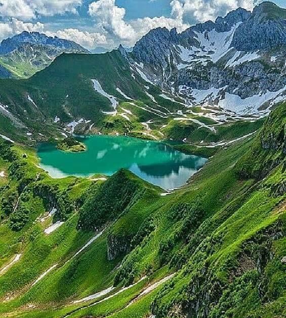 king_ajaz786's tweet image. #GOOD MORNING FRIENDS 
HAVE A BLESSED DAY 🌹☕️