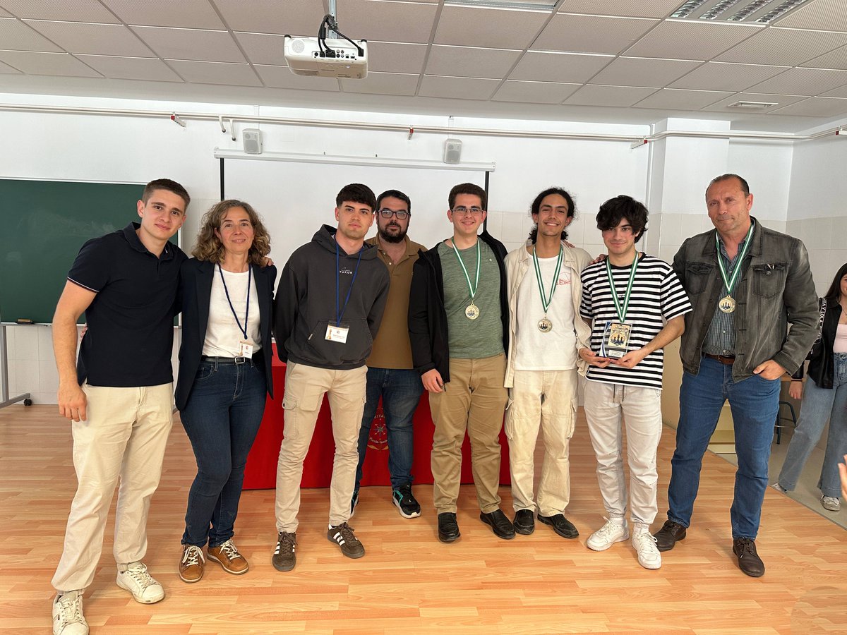 IES Alonso Sánchez tweet media