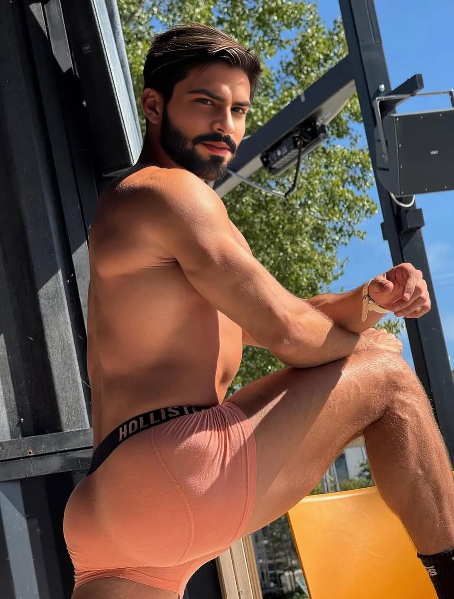 Aaravkhanna786's tweet image. Two angles. One decision. Curiosity knows where to look — link in bio. #mensfitness #mensstyle #confidence #physique #fitlife #mensfashion #lifestylecreator #bodyconfidence #aesthetic #reelsinstagram #explorepage #modernman #visualstory