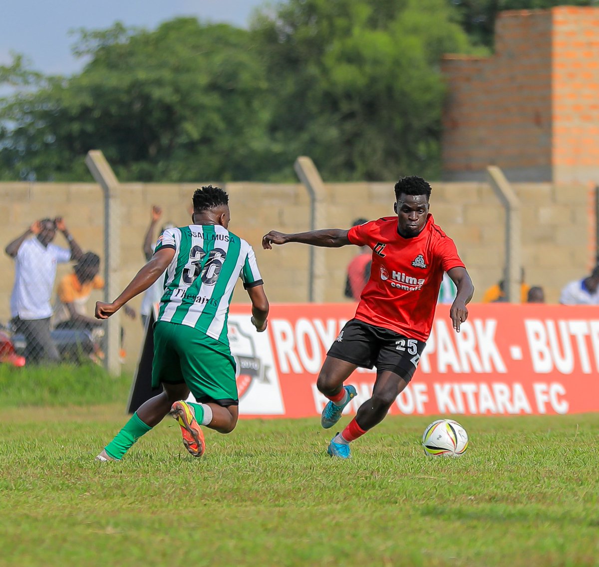 VipersSC's tweet image. Always pushing forward ✊🏿

📸 | The best images from our 2-0 victory over Buhimba United Saints FC in Hoima. 

#VenomsUpdates || #OneTeamOneDream ||