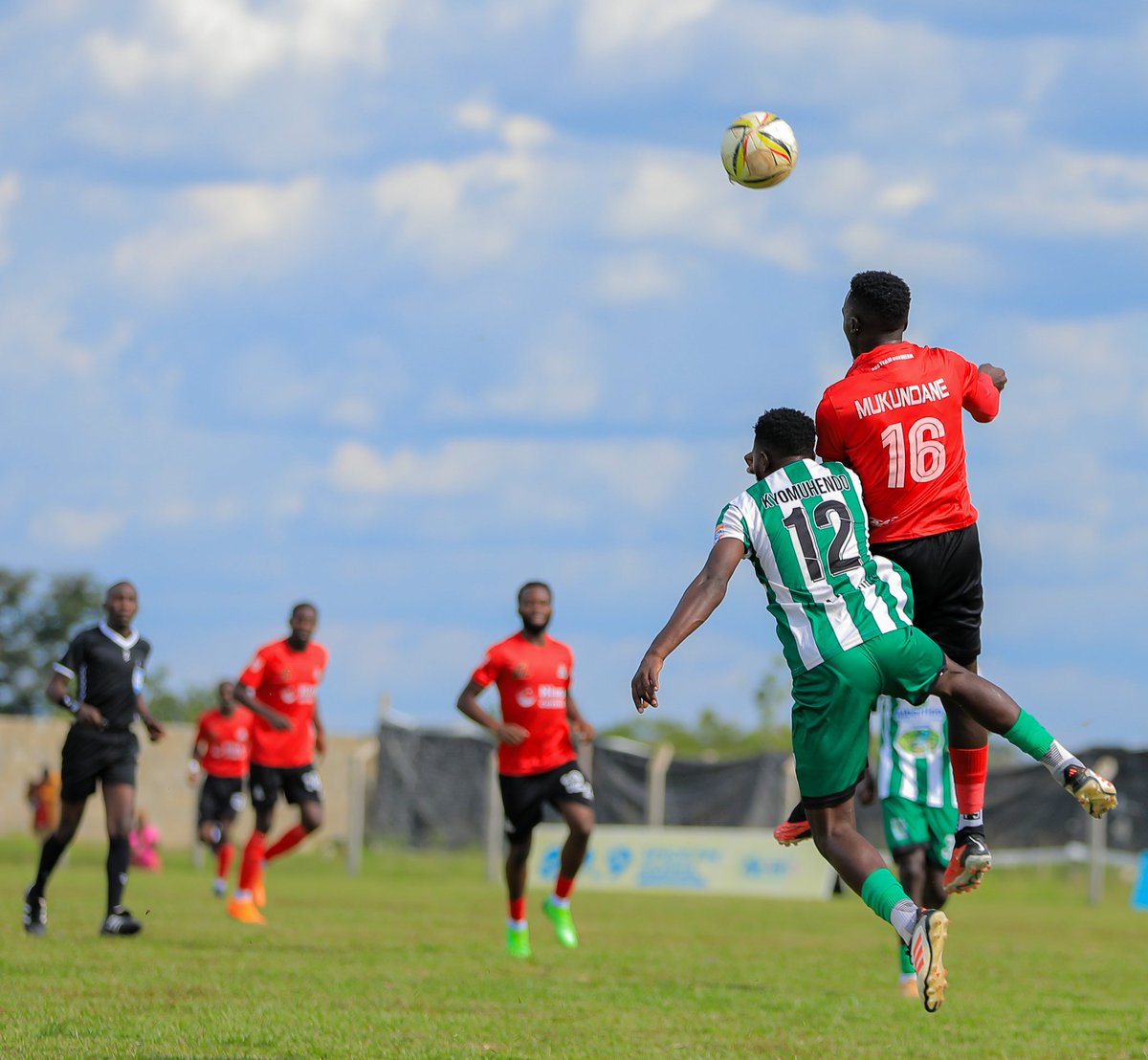 VipersSC's tweet image. Always pushing forward ✊🏿

📸 | The best images from our 2-0 victory over Buhimba United Saints FC in Hoima. 

#VenomsUpdates || #OneTeamOneDream ||