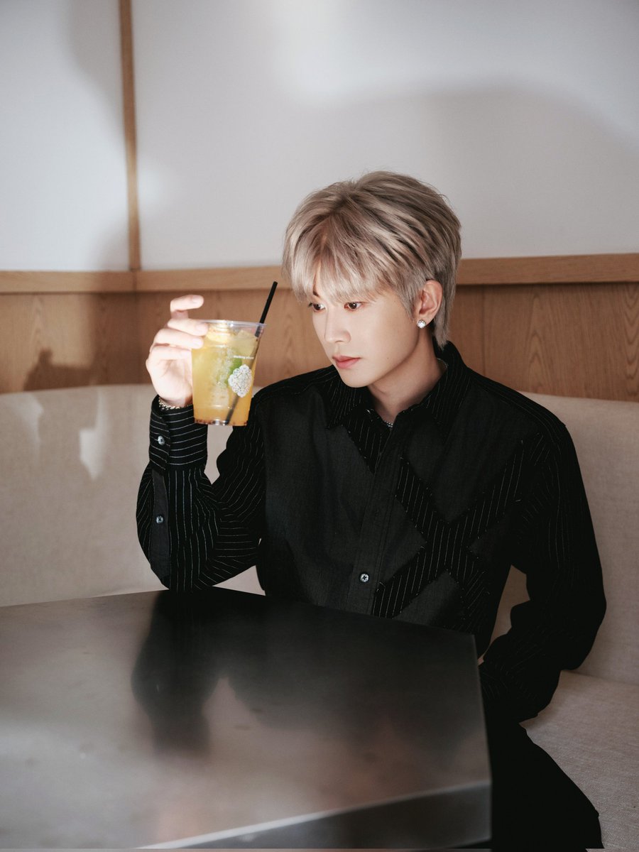 JIAREN THAILAND 🇹🇭 (@jiarenthailand) on Twitter photo 