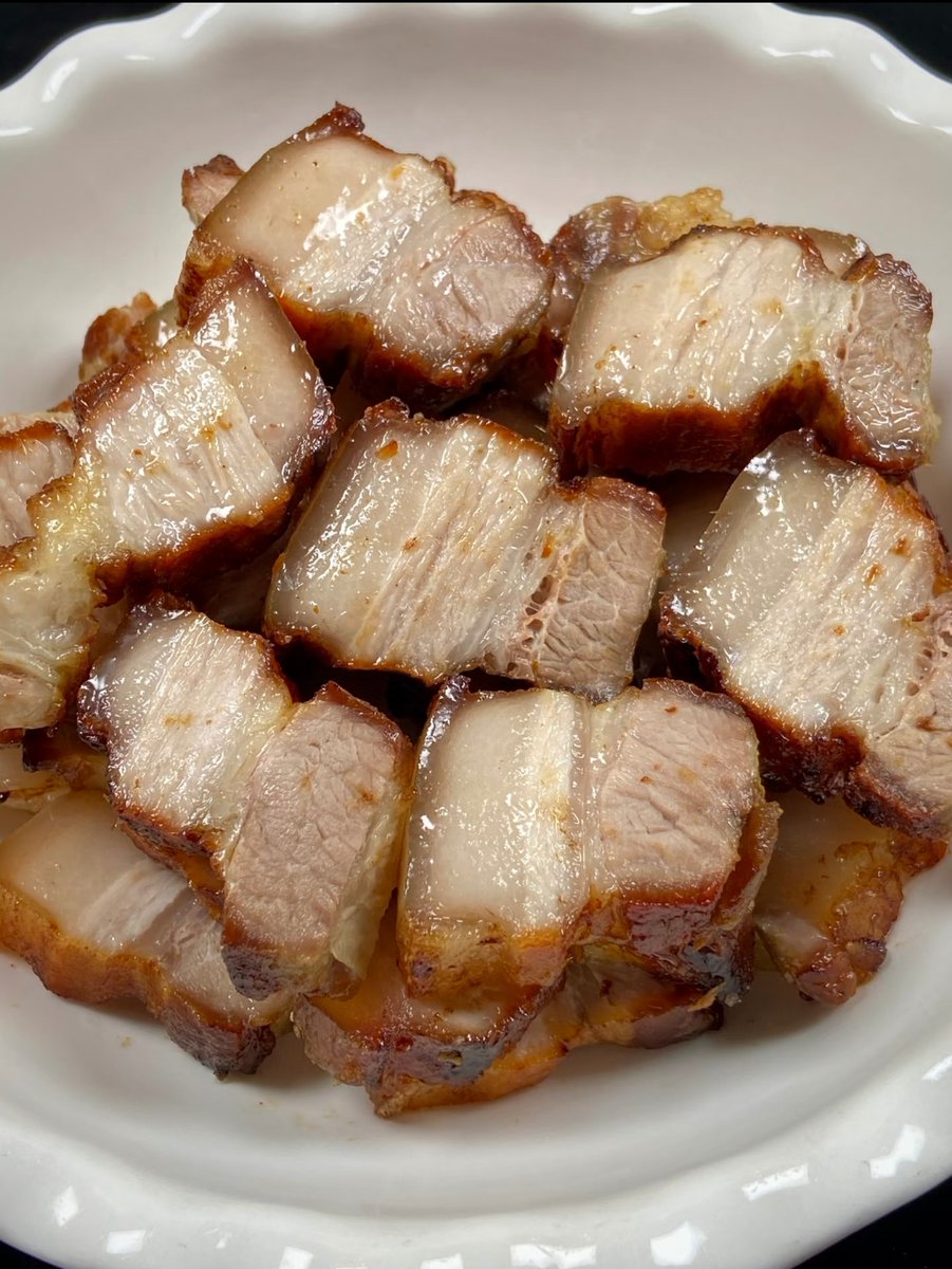 JavitaGalarce's tweet image. Swap junk for joy! Today’s #减脂餐 (Fat-Loss Meal) = Grilled chicken + quinoa + roasted veggies. High protein, fiber, zero guilt. Fuel your body, crush your goals!  #HealthyEating #FitLife