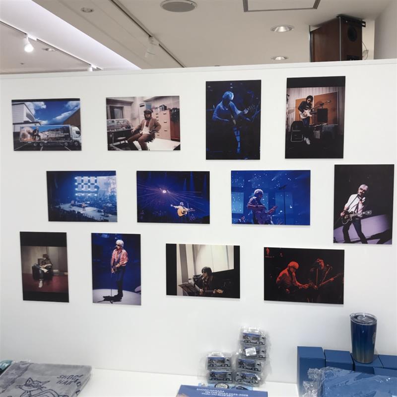 HMVrs_sinsaib's tweet image. 【大好評開催中🔥】

浜田省吾 50th Anniversary POP UP

4/21から浜田省吾さんのパネル展、POP UPを開催しております♪
CD,レコードはもちろんツアーグッズも特別販売中です📣
既に品切れの商品も出ておりますのでお早めに。
ご来店お待ちしております!!
#Osaka #vinylshop #Shinsaibashi #vinyl
