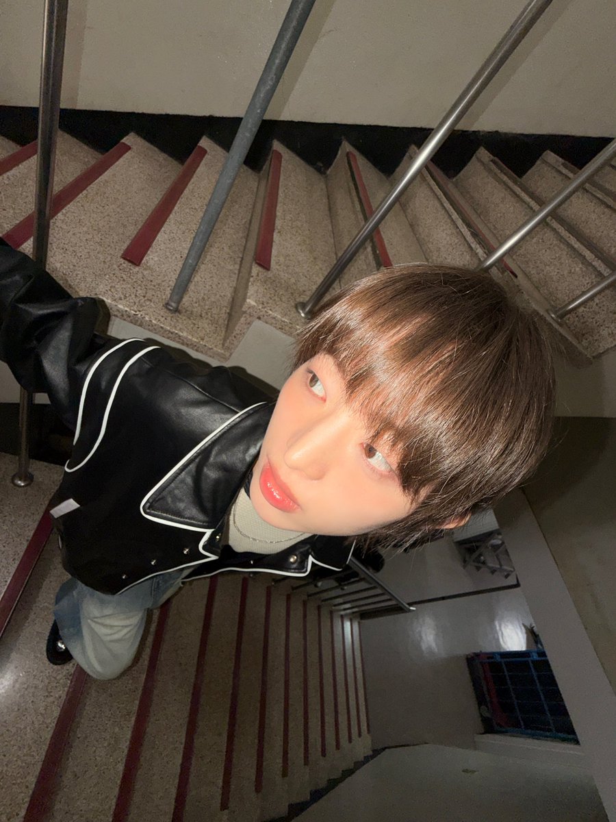 pov: 190이되어새혁이를내려다보다