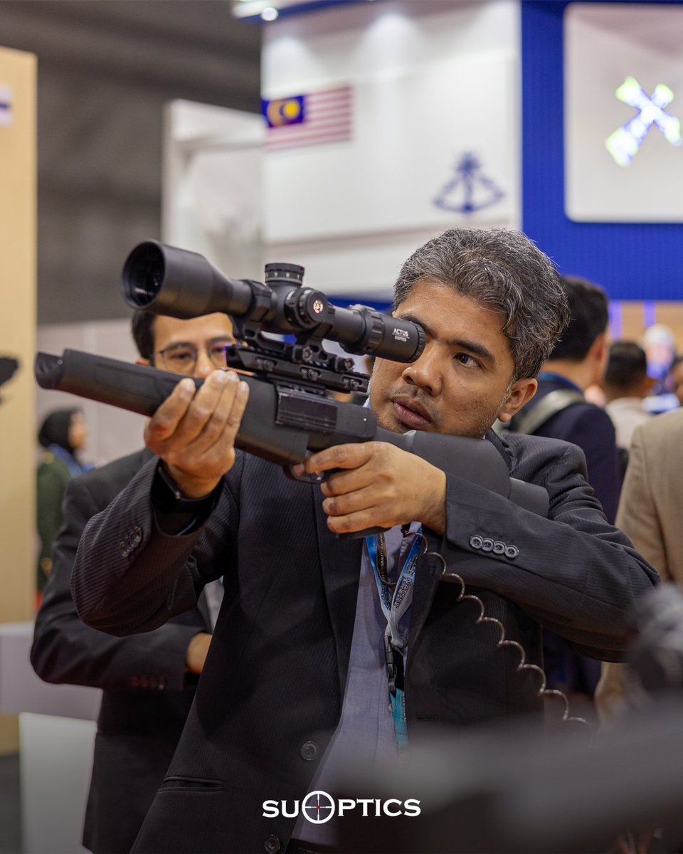 teamactus's tweet image. Day 3 at DSA 2026 🇲🇾

Strong interest from global visitors at the SUOPTICS booth.
Experience precision. Experience reliability.
#DSA2026 #SUOPTICS #DefenseTech #Military