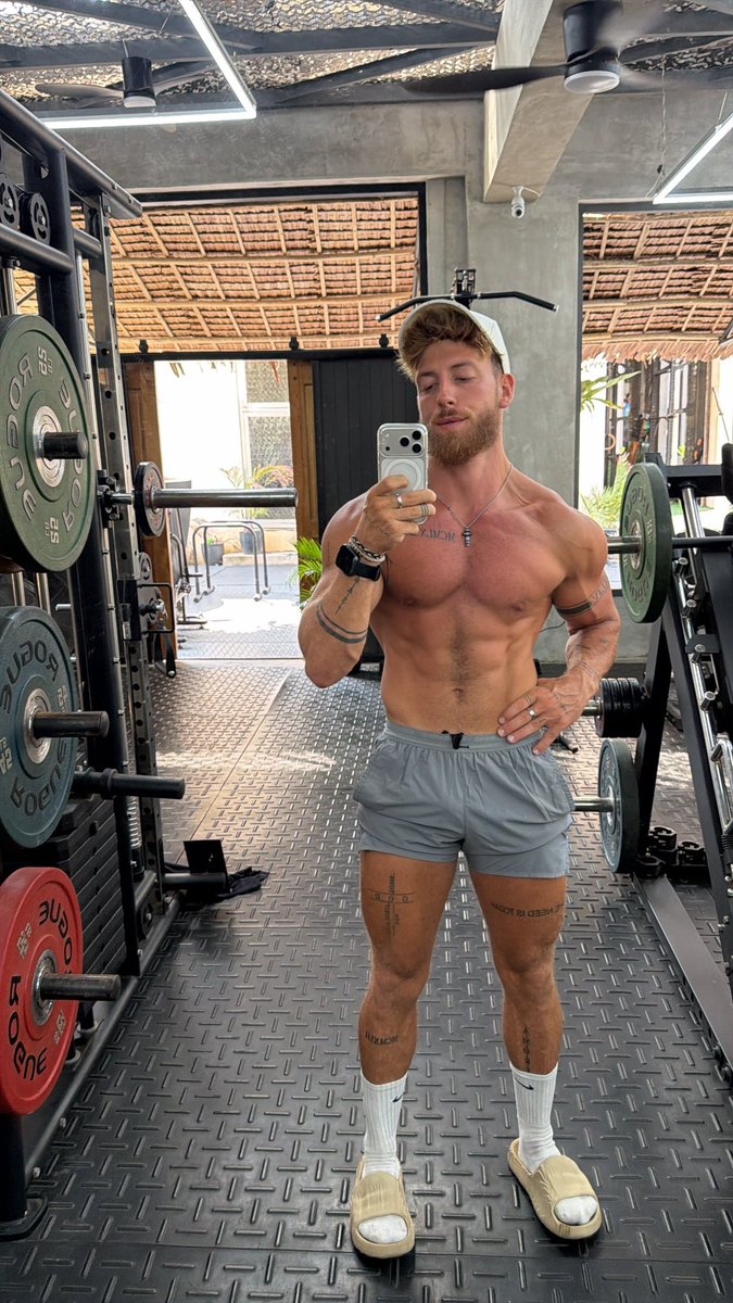 LucasAntonio tweet media