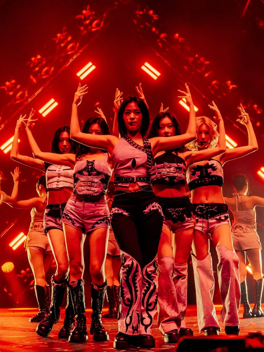 THIS INSANE SHOT OF CENTER RYUJIN