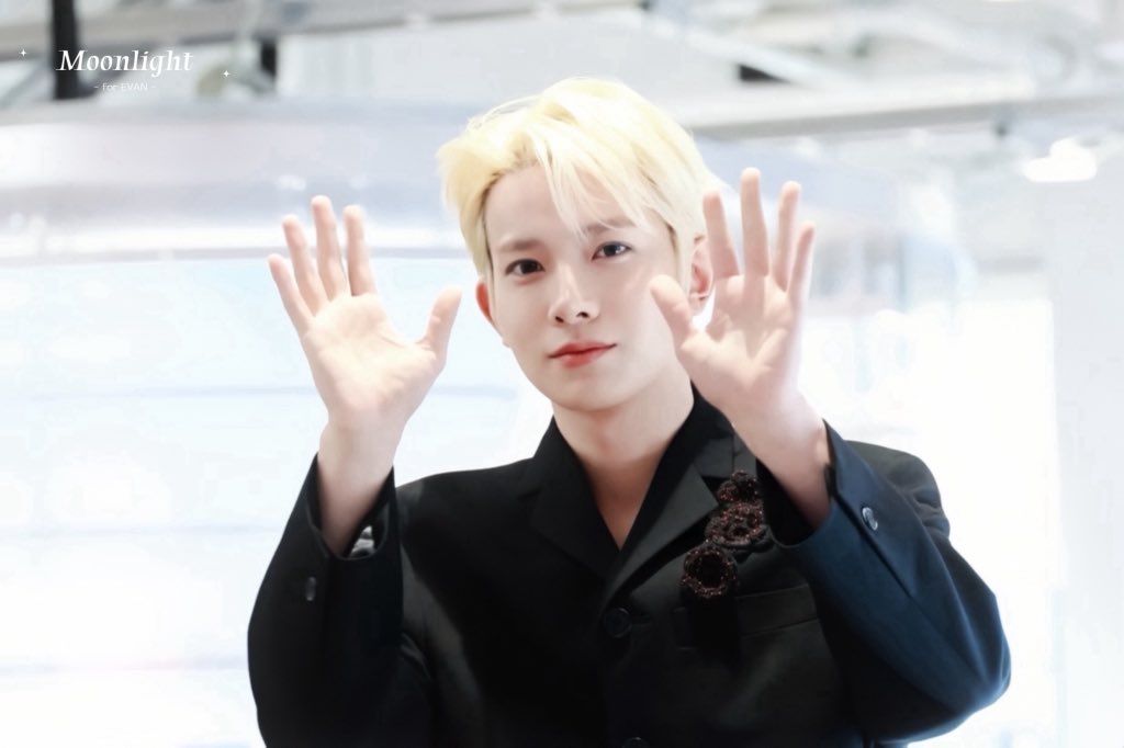 moonlight tweet media