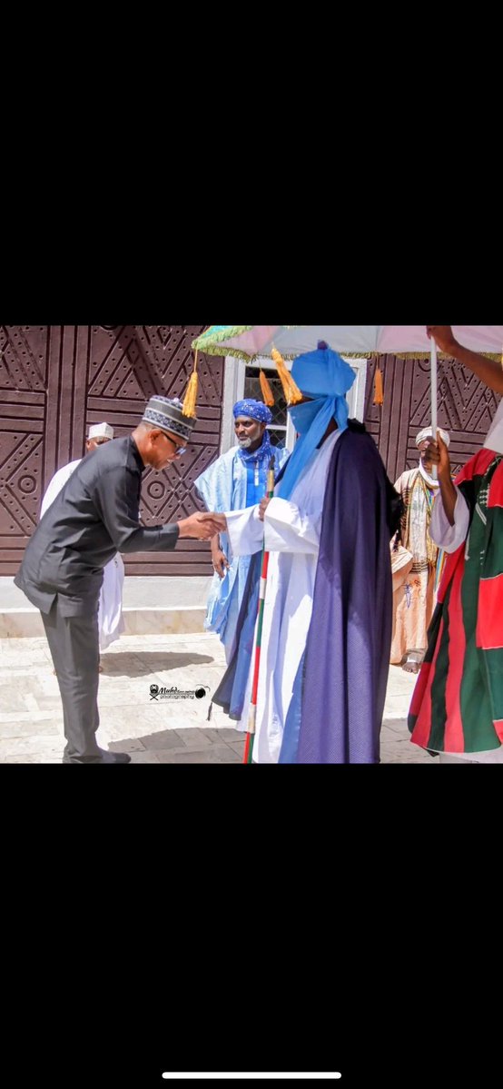 esulaalu tweet media