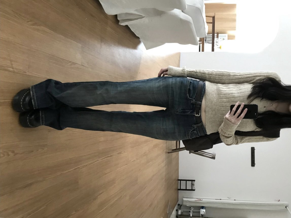 chn0vi's tweet photo. (마케팅 활동 일환으로 일정 금액 지급 받습니다) 

로우라이즈 바지이고, 그냥 보자마자 핏 미쳤다 생각하여 ... 적당한 거 하나만 사볼게요 ,,,

(1)
https://t.co/t5O8W0lTQj

(2)
https://t.co/H9dCe3AHpe

(3)
https://t.co/1wO8o3CVpN

(4)
https://t.co/dRkwy7H2xA https://t.co/1Cb5tUIwKm