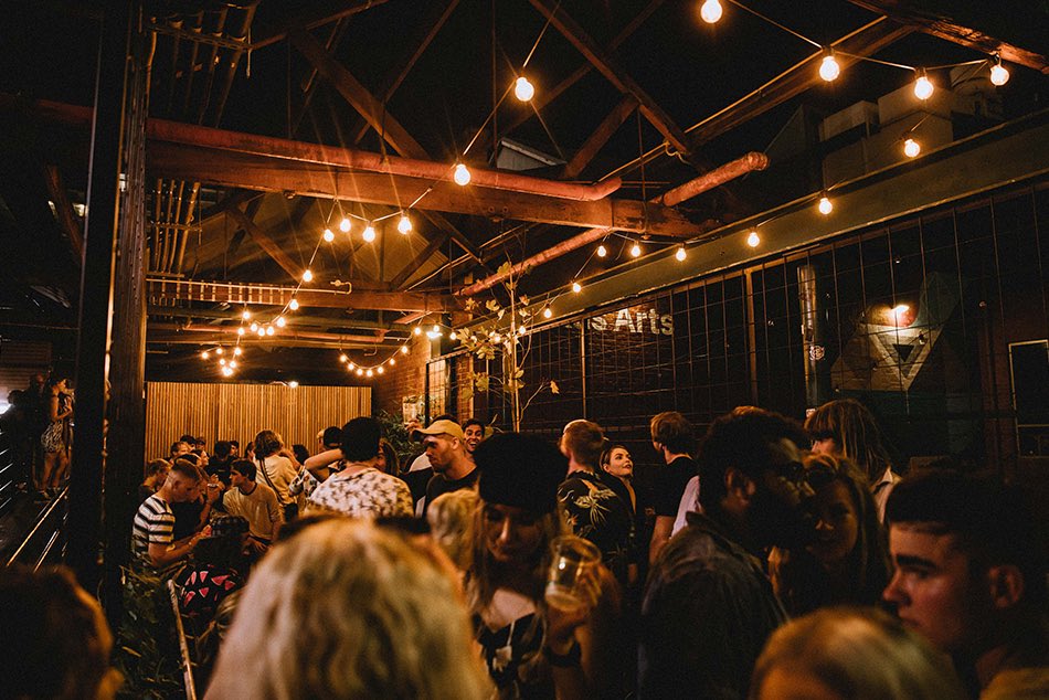 nothingnowherex's tweet photo. n,n. is performing at the lion arts factory in adelaide, aus tonight! 🇦🇺

capacity: 550

who's gonna be there? 🔨
let me know in the comments! 🦘

🎟️: https://t.co/rvfaatONrF

#nothingnowhere #nn #joemulherin #nothingnowherelive #nothingnowheretour https://t.co/7It9sBAqHK