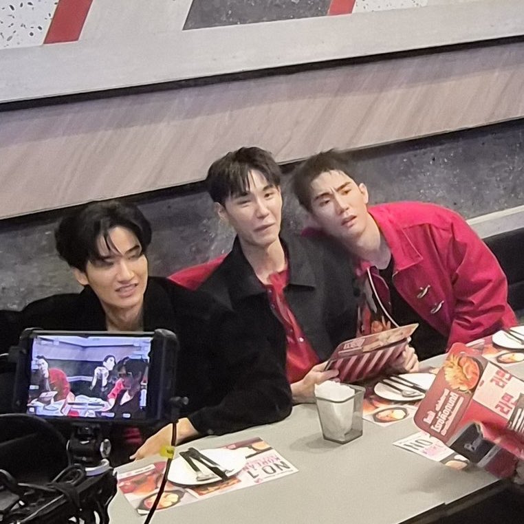 น้องเขิน 🐈‍⬛ྀི # ฮักอ้ายคูณ ²¹ tweet media