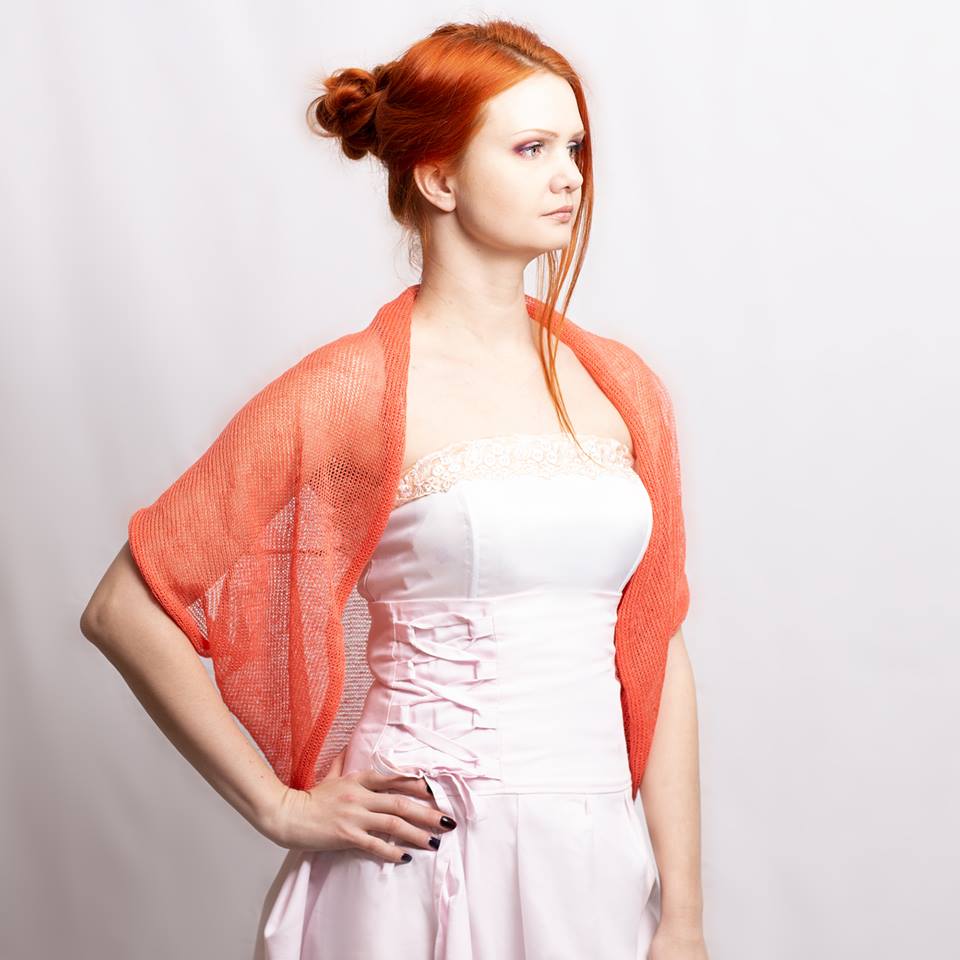 SuperSoftKnits's tweet image. Coral linen bolero vest 🌺   Light, breathable &amp;amp; handmade — perfect for summer weddings or everyday elegance.   #LinenBolero #Handmade #BohoStyle #SummerFashion 

etsy.me/37QO3nS