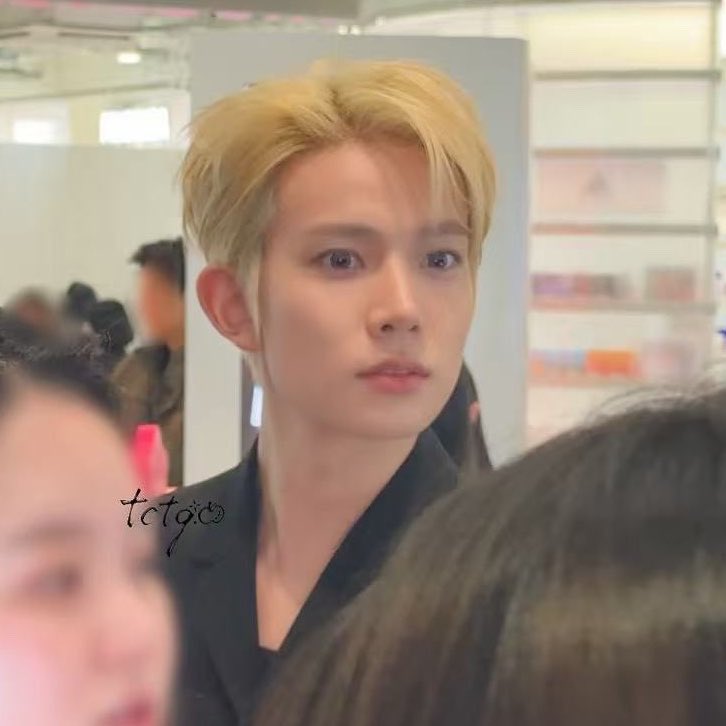 ทุกคนอย่าเสียงดังนะคะ น้องยังเล้ก เดี๋ยวตื่นคน