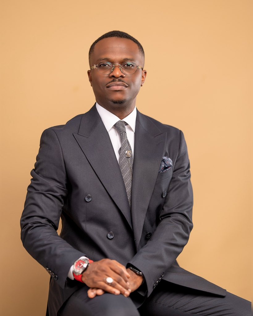 Hugues Boole Ndombo tweet media