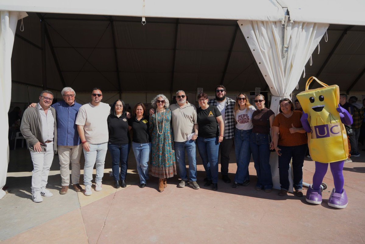 Gran acolliment de públic en la Fira del Comerç de #Paterna aquest cap de setmana

Més info a paterna.es