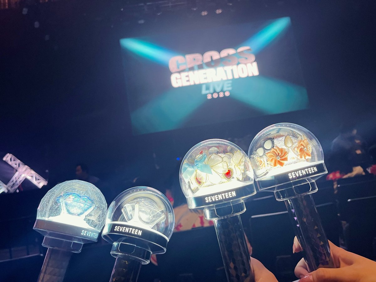 just_for1122's tweet photo. 昨日行きました💎CROSS GENERATION LIVE 2026
席が良すぎたのと4連出来たのが楽し過ぎて🥹🥹
頼みますセブチ単コンでも4連させて下さいお願いします https://t.co/PaaVdFrREE