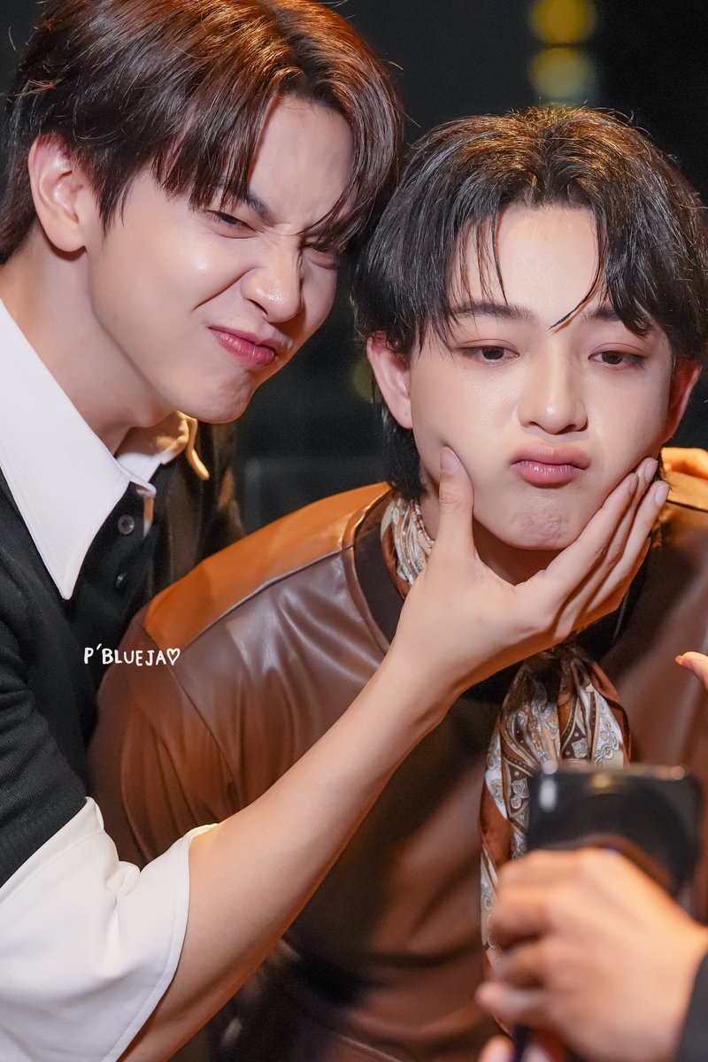 💙💛 𝗯𝗹𝘂𝗲𝗯𝗼𝘀𝗹𝗲𝘆 💛💙 tweet media