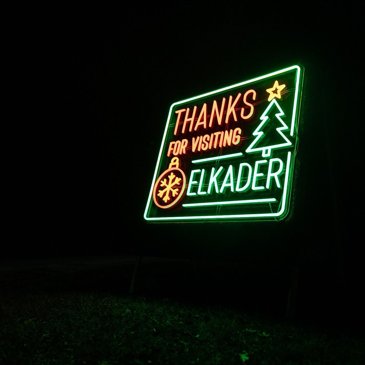 Custom Neon® tweet media