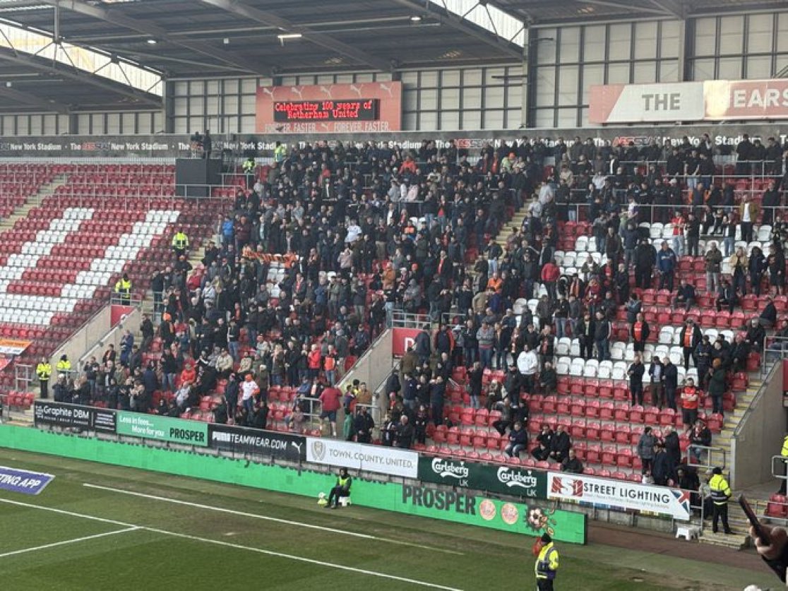 LeagueOne25's tweet image. 650 Luton Town fans @ Rotherham United last night 👏 

#LTFC #COYH #rufc