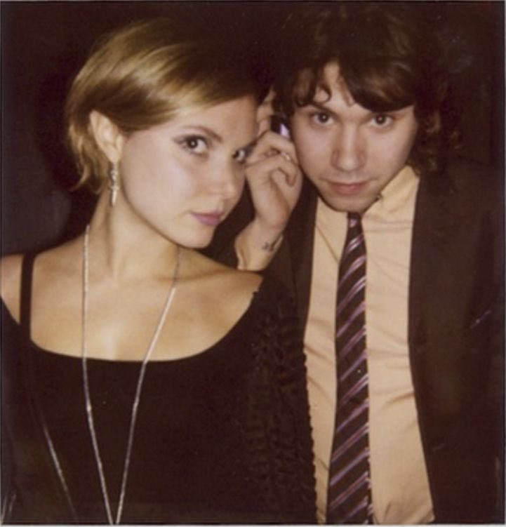 daily z berg °❀.࿔ | zbergswebcam tweet media