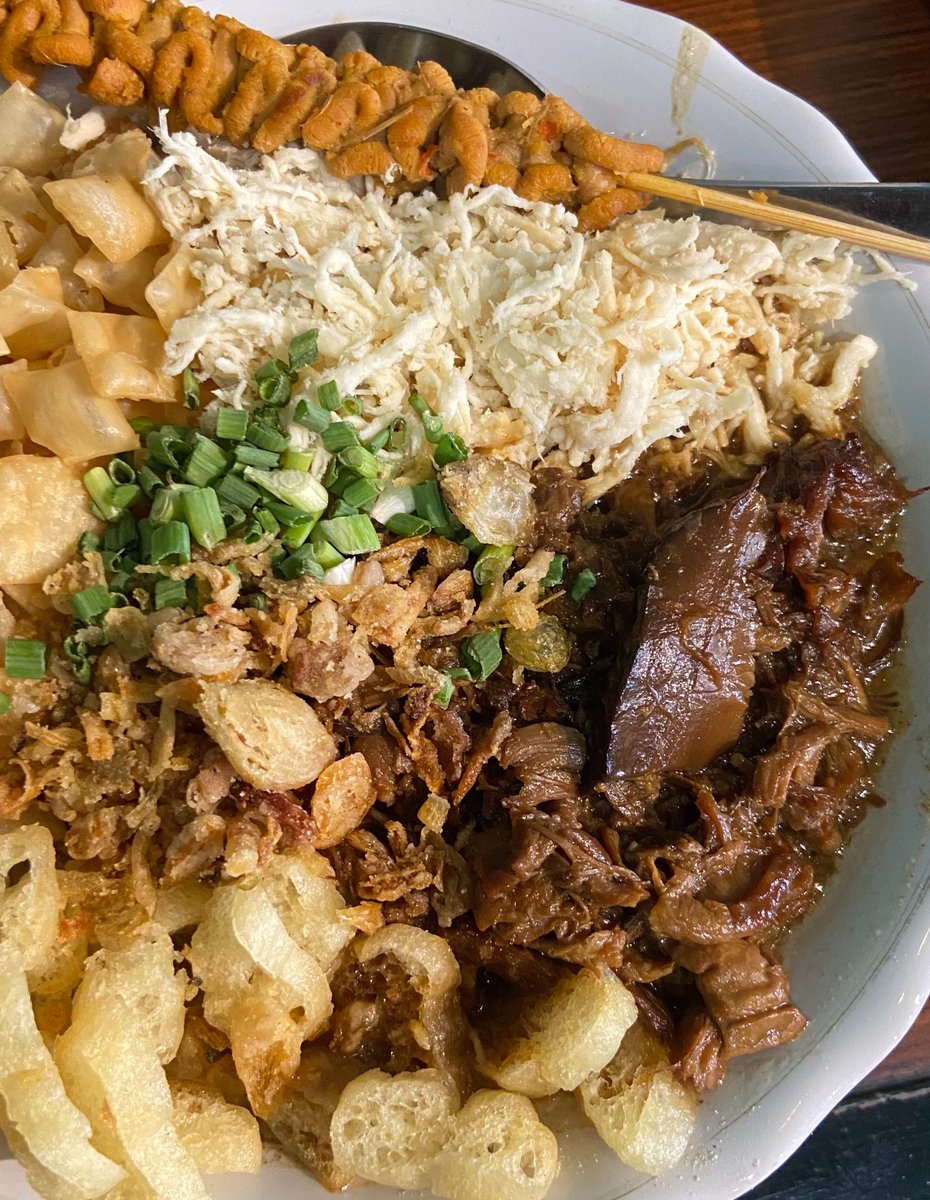 latte guy tweet media