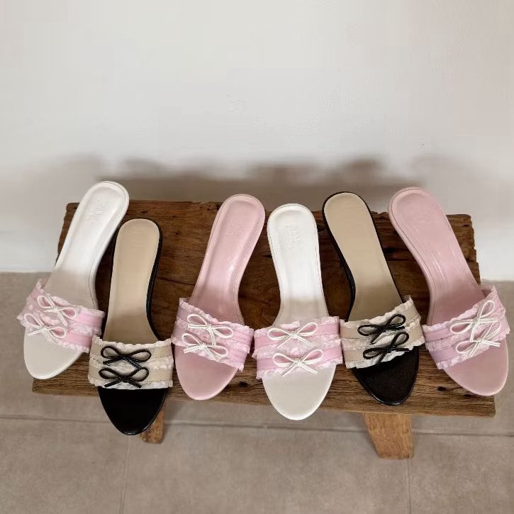 shzrnmr's tweet photo. Comel2 heels ni 😍

Trend coquette still ada kan 🥹 https://t.co/tIfKBj4O1z