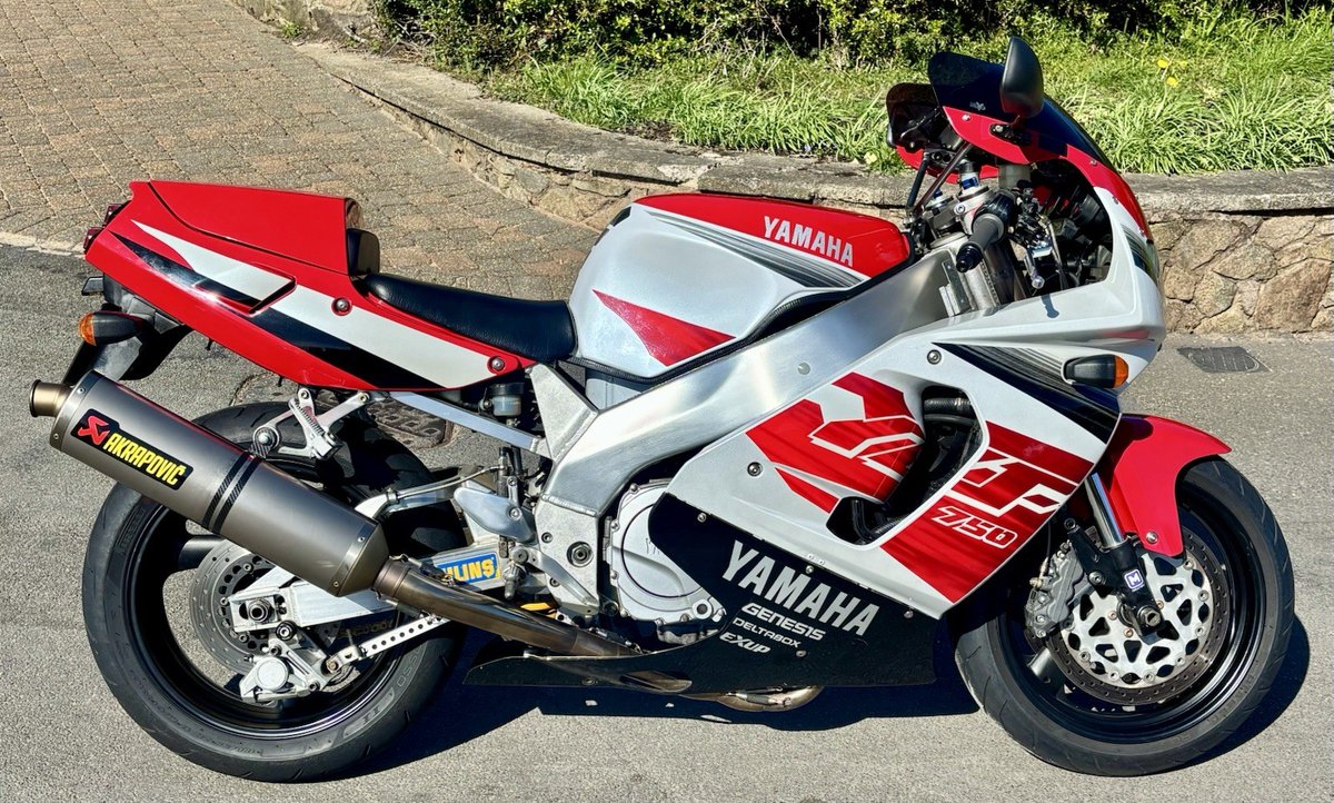 BarnfindMCycles's tweet image. Check out this 1996 Yamaha YZF750R in nice condition! These bikes are starting to climb in price! Ad here barnfindmotorcycle.com/1996-yamaha-yz… #Yamaha #ClassicMotorcycles #YamahaBikes #YZF750R #MotorcycleCollectors #YamahaRiders