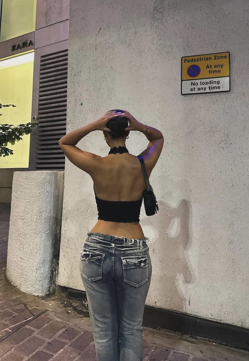 aminaa_s's tweet photo. Spoil me 🖤 https://t.co/64TgYoyfjG