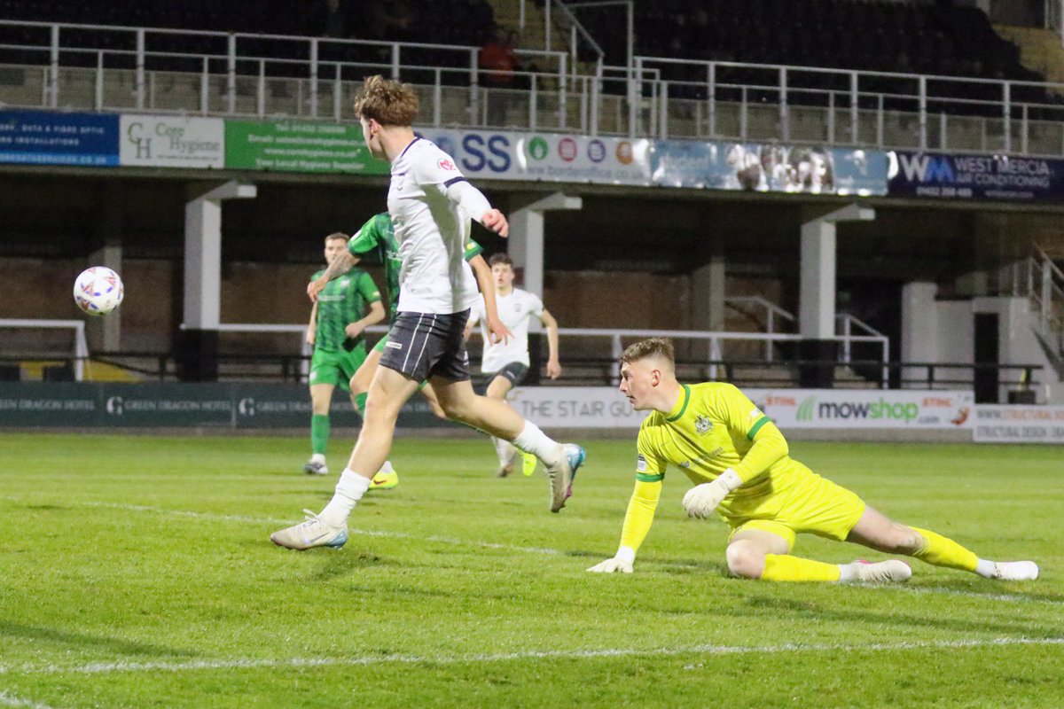 HerefordFC's tweet image. Daly sets us on our way 😄

#COYW | #OurCity