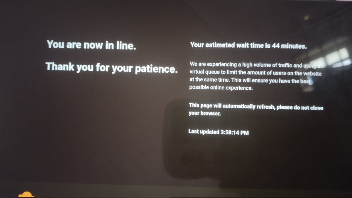 Ni je yang bergerak.. yang lain lepas naik 4 hours terus give up stay je kat situ

#EXhorizoninkl