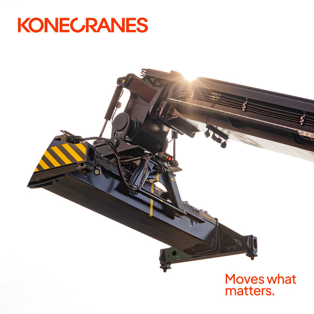 KCLiftTrucks's tweet image. Few things slow operations like unplanned twistlock failures. Plan #maintenance every 5,000 hours with the Konecranes Extended Spreader Lifetime upgrade—safer, more reliable container handling and less downtime. okt.to/HeuMJr
#kclifttrucks #promotions #productivity
