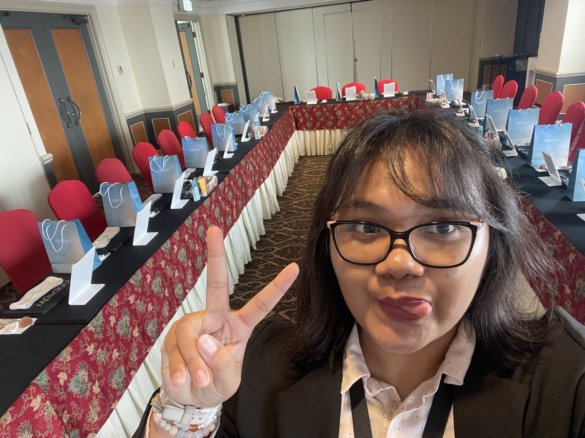 lori, ً𐙚 (@hourlyloraa) on Twitter photo 