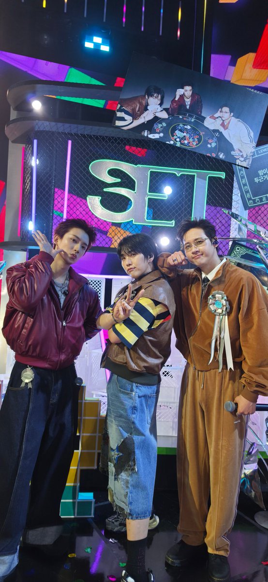 B1A4 tweet media