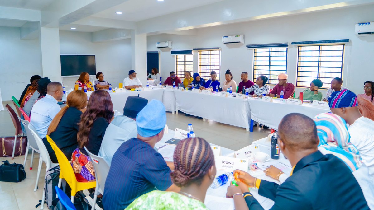 Lateef Jakande Leadership Academy tweet media