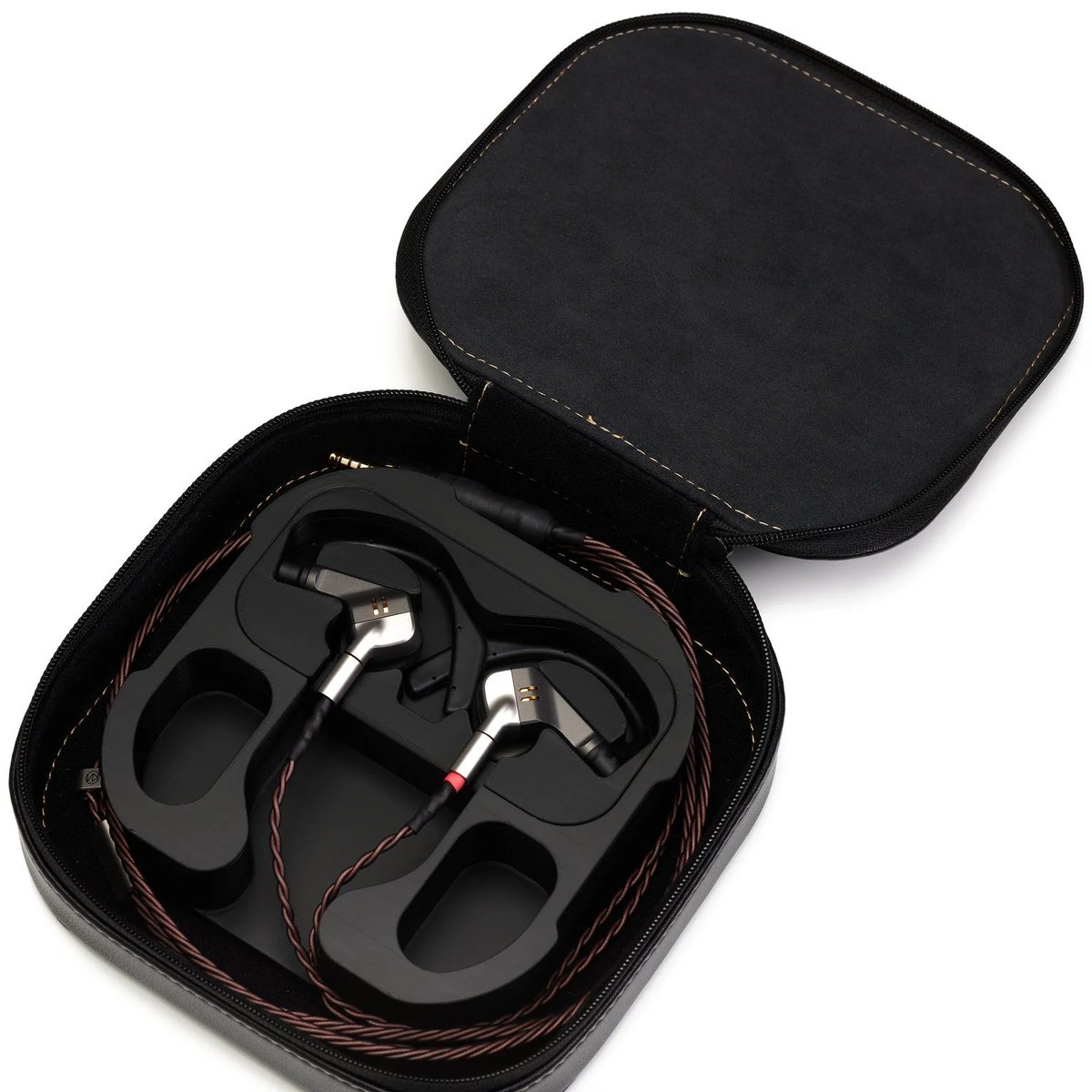 BriseAudio＠ケーブル鋭意製作中です！ tweet media