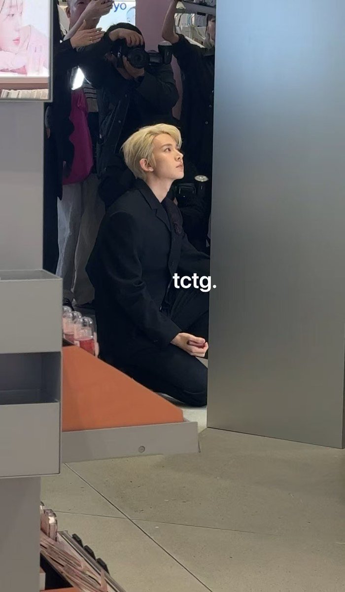 his side profile he is so perfect i have to bite his nose