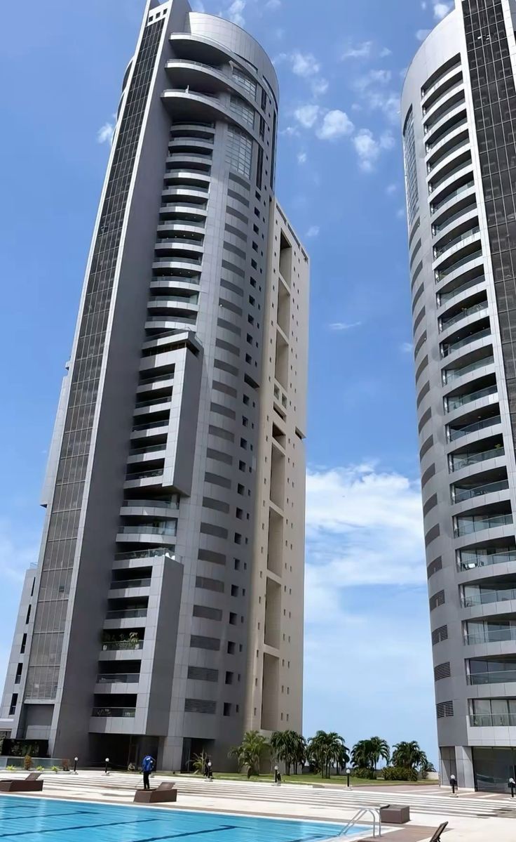 RoyalMajesty tweet media