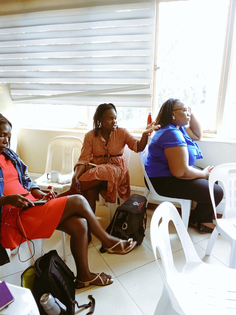 JOYFORCHILDREN's tweet image. Just concluded our final entry meeting for the #BLOOM project with @KCCAUG Makindye, the last division in Kampala out of the 5. 

It brought together focal health persons and statisticians who will support the implementation of the project moving forward.
#Prevention #Impact