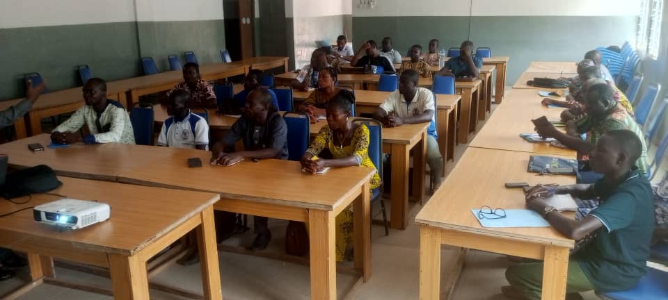 CIPLEV_TOGO's tweet photo. KPENDJAL-OUEST : LE CIPLEV RENFORCE LES CAPACITES DES AGENTS D’APPUI POUR UNE ACTION COMMUNAUTAIRE PLUS EFFICACE. 

Lire l'article 👇🏾
https://t.co/a4Eu57q5wp

#CIPLEV
#RenforcementCapacités
#Efficacité

@MSPC_TOGO https://t.co/YmRD4o87Yl