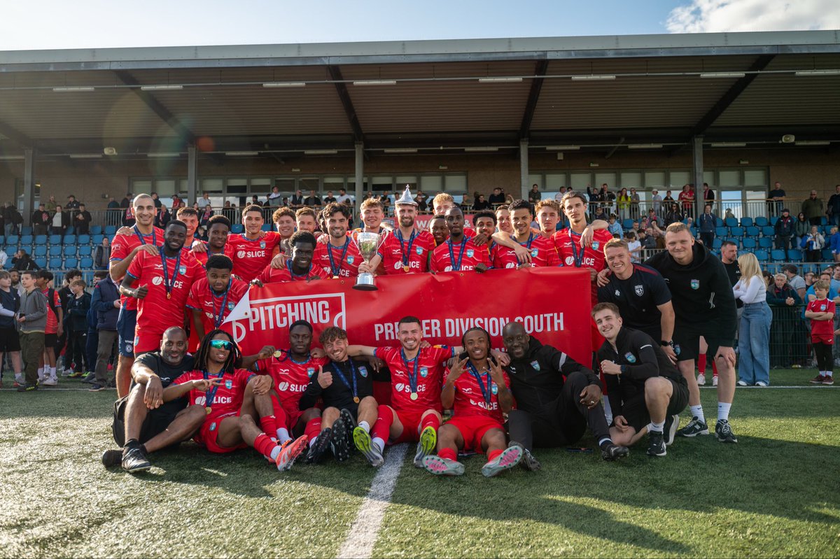 AaronnWF's tweet photo. Champions 🏆🦢
First season back on home soil.

Promotion to National League South✅
37 games played ✅
13 clean sheets ✅

Onwards and upwards . https://t.co/mQWBNZhWTO
