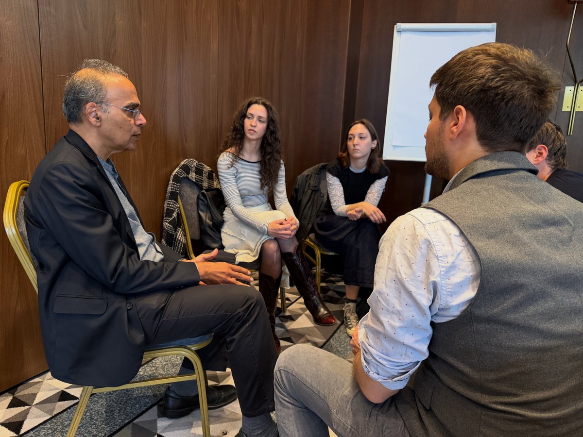 medwma's tweet image. WMA leadership joined the @WMAJDN at the Spring Meeting in Belgrade today, ahead of the #WMACouncil2026.

Focused on Universal Health Coverage, the meeting connected junior doctors worldwide with WMA leaders to help shape equitable health systems. wma.net/junior-doctors/

 #UHC