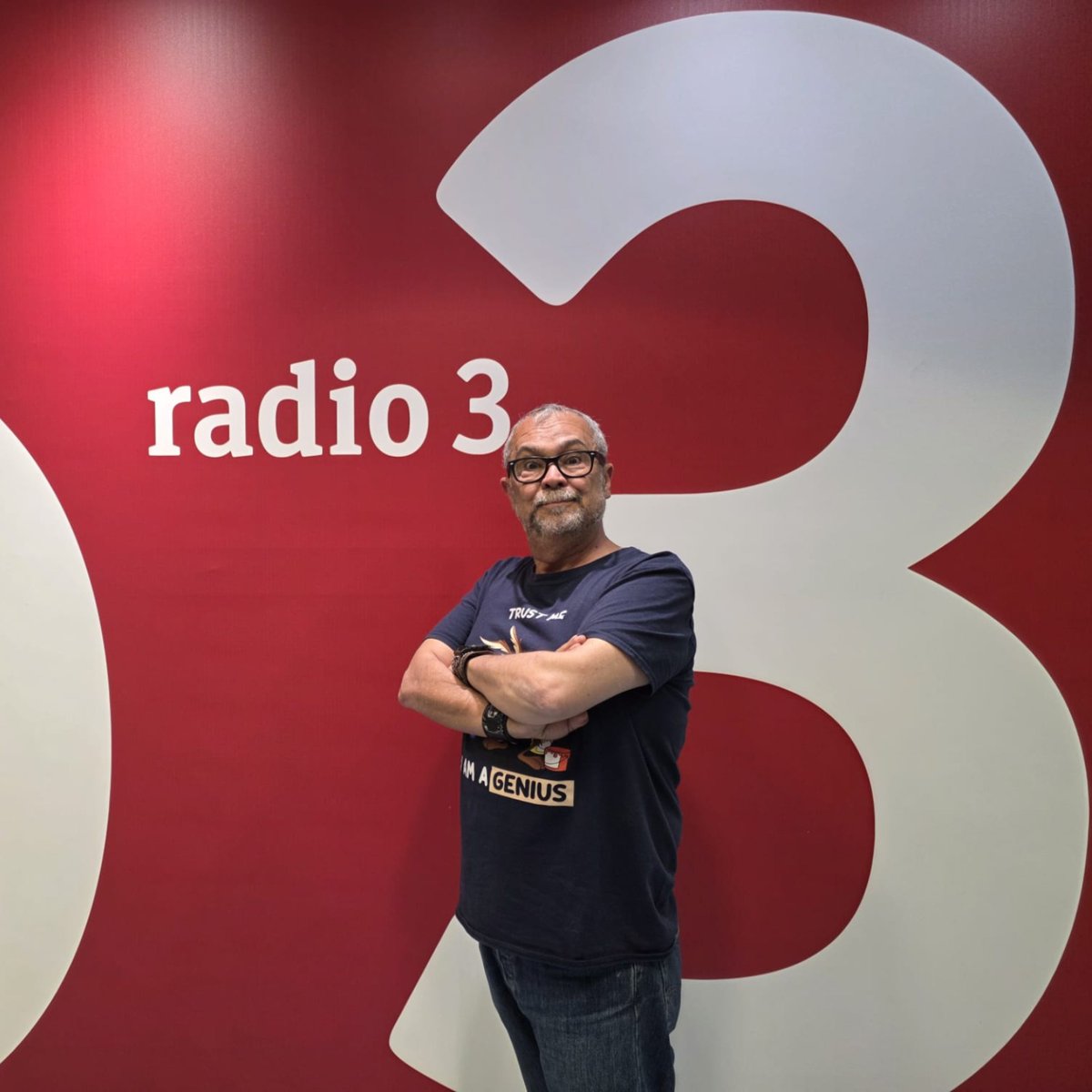 Territorio9_R3's tweet image. 🚨 #PODCAST en @radio3_rne

➡️ Charlamos de cómics con @ArturoGCampos🗨️

➡️ Conocemos a Matsuyama Takashi, asistente durante 11 años de Akira Toriyama con @CapitanUrias 🎎

➡️ Feria de cómic organizada por los alumnos del colegio Vázquez de Mella 🏡

🔗 rtve.es/a/17034517