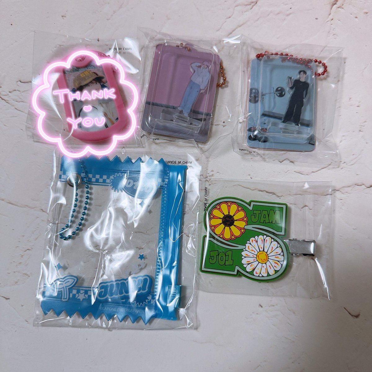 jamjam_069's tweet photo. JO1 JO1DER SHOW 2026 永縁 EIEN
カプセルトイ

【譲】ミニアクスタ 佐藤 豆原
       缶バッジホルダー 河野
       ヘアピン 與那城

【求】顔アクキー 川尻 金城
        ヘアピン 川尻
       
京セラ両日手渡し希望です
お気軽にお声掛けください

 #JO1交換 https://t.co/crKhBBcSbu