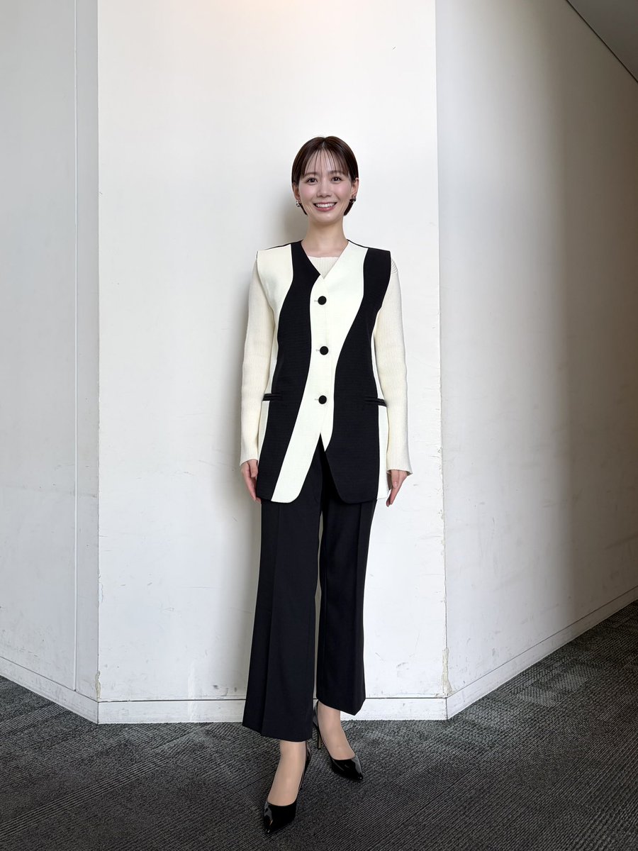 ishikawaminami_'s tweet image. ZIP!明日もよろしくお願いします🤲
ジレ #IMMEZ
ニット #COCODEAL
パンツ #index