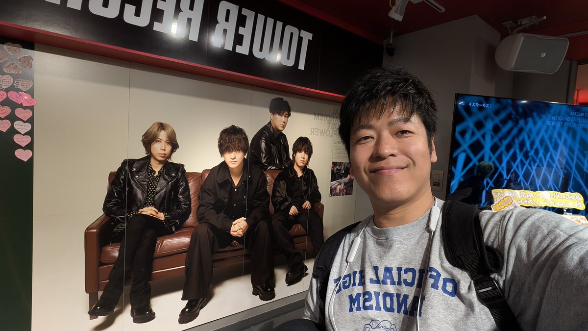 kenny_k0bayashi's tweet image. 今日はタワレコ渋谷で髭男のイベント✨
愛を伝えるスペースがあったので、福岡公演での感謝と、彼氏の影響で聴くようになって、今では毎日聴いてることを伝えました！
#髭男 #ヒゲダン #Towerrecords