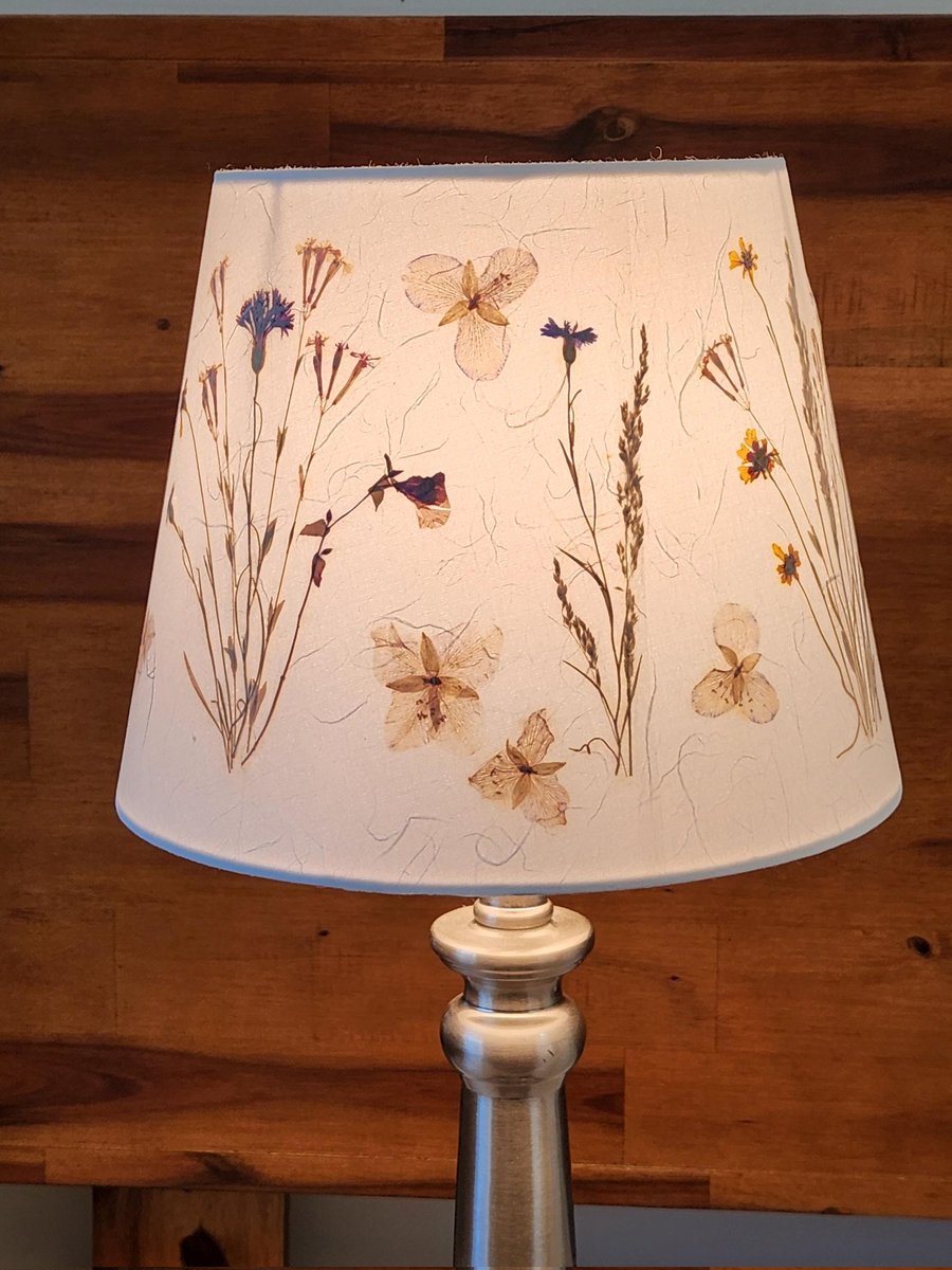 bare_flower's tweet photo. From my backyard to my lampshade, these flowers look amazing! #flowers #SpringFlowers #spring #lamps #lampshade #interiordesign #mygarden #gardening #lavender #sale 
Shop here:
https://t.co/OEpYtwMWYT https://t.co/l1f116e3L5