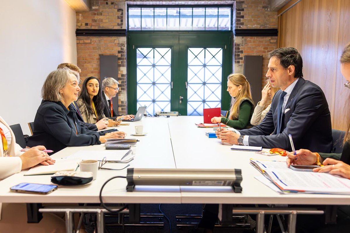 Wopke Hoekstra tweet media